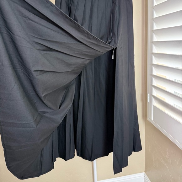 Sold - Picture 5 of 10